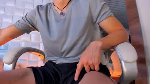 Snapshot of alejandrostorm chatting on November 2025 08:40:02 PM Alejo online show from November 2025 08:40:02 PM