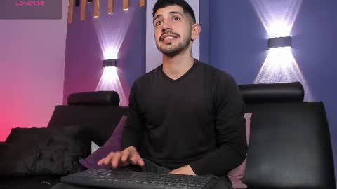 Snapshot of alejandrostorm chatting on June 2026 07:00:02 AM Alejo online show from June 2026 07:00:02 AM
