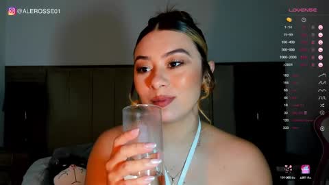 Snapshot of alejarosse chatting on March 2025 12:26:02 AM alejandra independent models online show from March 2025 12:26:02 AM