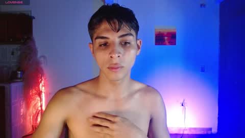 Snapshot of alejito_collins1 chatting on February 2025 11:11:01 PM Alejo online show from February 2025 11:11:01 PM