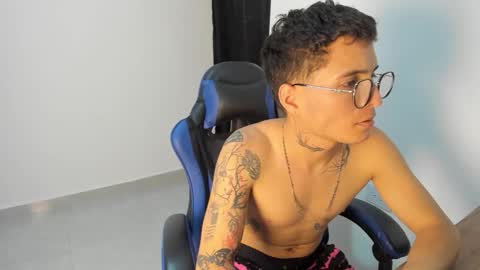 alejo18c online show from February 2026 03:00:02 AM