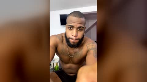 Snapshot of alejo_21cm chatting on June 2026 04:59:01 AM alejo_21cm online show from June 2026 04:59:01 AM