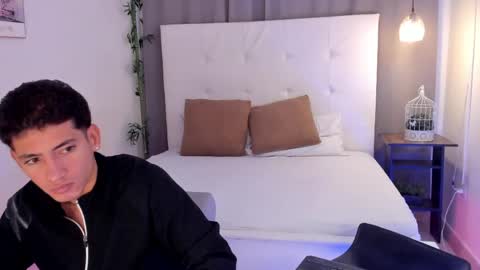 alejo_exotic online show from May 2026 12:24:01 PM