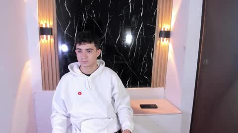 Snapshot of alejo_gray1 chatting on November 2025 03:18:02 AM alejo_gray1 online show from November 2025 03:18:02 AM