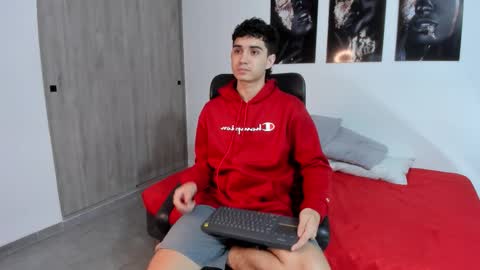 Snapshot of alejo_gray1 chatting on February 2026 12:48:02 PM alejo_gray1 online show from February 2026 12:48:02 PM