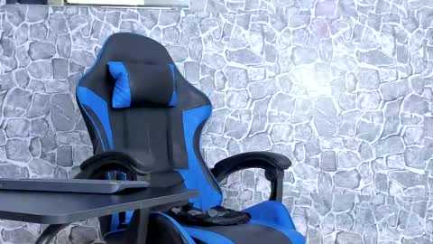 alejo peverell online show from May 2026 08:25:01 PM