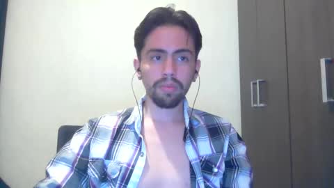 Snapshot of alejo_shy chatting on December 2024 11:47:01 PM alejo_shy online show from December 2024 11:47:01 PM