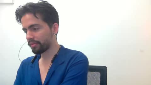 Snapshot of alejo_shy chatting on February 2025 03:55:02 AM alejo_shy online show from February 2025 03:55:02 AM