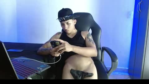 Snapshot of alejo_urd chatting on April 2026 06:52:01 AM alejo online show from April 2026 06:52:01 AM