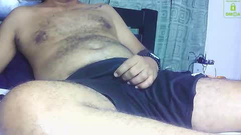 alejohot29 online show from February 2025 05:37:01 PM