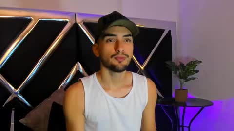 Snapshot of alekruizx chatting on September 2025 01:28:01 AM Alek online show from September 2025 01:28:01 AM