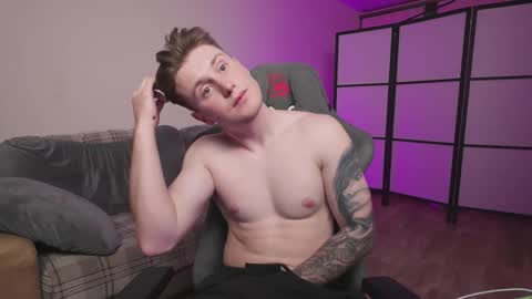 Alex and Linar online show from November 2025 05:12:02 PM