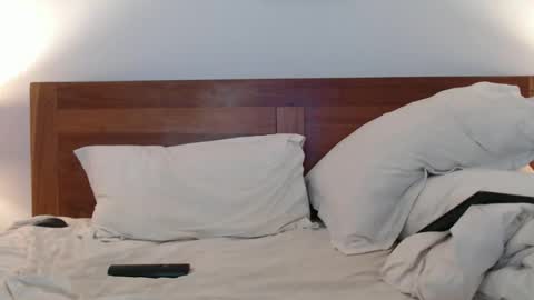 Snapshot of aleks_hot123 chatting on April 2026 02:27:02 AM Aleks - online show from April 2026 02:27:02 AM
