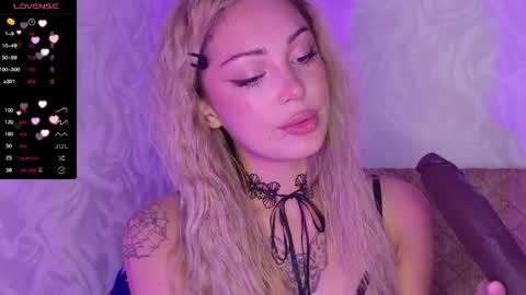 aleksacandy online show from May 2026 04:35:02 PM