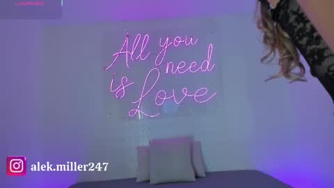 Snapshot of aleksandra_miller chatting on September 2025 12:17:01 PM Aleksandra online show from September 2025 12:17:01 PM