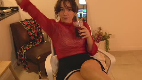 Snapshot of alemaniababe chatting on December 2024 02:27:02 AM Ale online show from December 2024 02:27:02 AM
