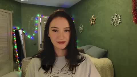 Alena online show from December 2024 04:36:01 PM