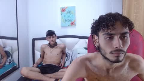 ALENDERS online show from October 2025 01:36:02 AM