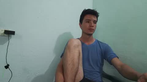 Snapshot of aleo_011 chatting on January 2025 05:00:01 PM Alejandro online show from January 2025 05:00:01 PM