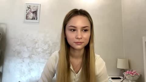 Snapshot of aleshiavavro chatting on March 2026 08:20:01 AM Alesh online show from March 2026 08:20:01 AM