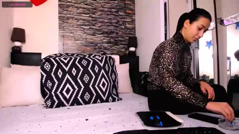 Snapshot of alesiasensual chatting on October 2025 08:29:01 AM AlesiaSensual online show from October 2025 08:29:01 AM