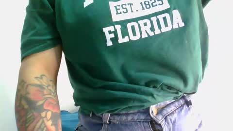 Snapshot of aleska_dollx chatting on February 2026 09:02:01 PM QUEEN OFF MILk IM BACK 15 NOV online show from February 2026 09:02:01 PM