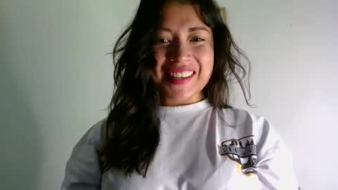 Snapshot of aleska_dollx chatting on April 2026 05:21:02 PM QUEEN OFF MILk IM BACK 15 NOV online show from April 2026 05:21:02 PM