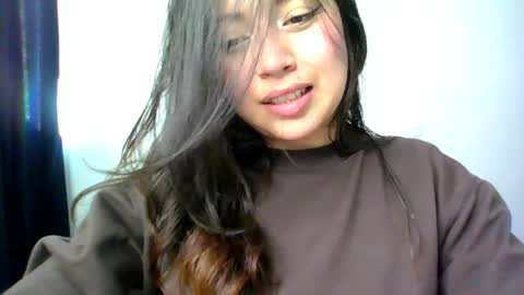 QUEEN OFF MILk  IM BACK  15 NOV online show from July 2026 09:20:01 PM
