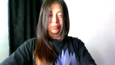 QUEEN OFF MILk  IM BACK  15 NOV online show from August 2026 09:51:02 PM