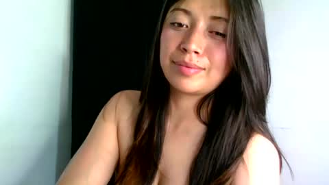 QUEEN OFF MILk  IM BACK  15 NOV online show from August 2026 01:07:02 AM