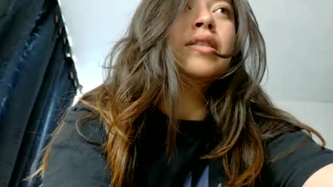 QUEEN OFF MILk  IM BACK  15 NOV online show from August 2026 05:18:02 PM