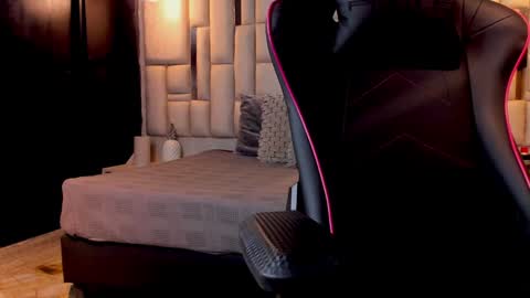 Snapshot of aless_king chatting on December 2024 09:41:01 PM Alessandro King online show from December 2024 09:41:01 PM