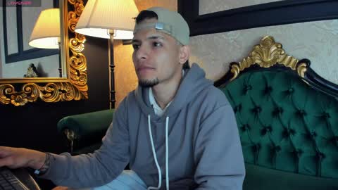 Alessandro King online show from April 2026 07:11:02 PM