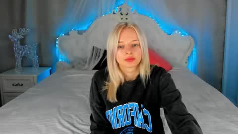 alessakiss online show from May 2026 02:07:02 AM