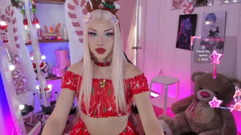 Snapshot of alessandra_thedoll chatting on December 2024 07:34:02 PM Alessa online show from December 2024 07:34:02 PM