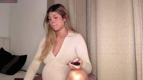 Alessandra Bloom online show from May 2026 09:15:02 AM