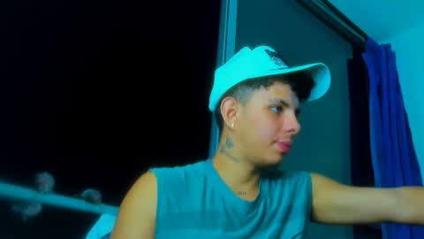 Alessandro online show from November 2025 11:43:02 PM