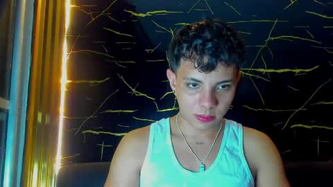 Alessandro online show from May 2026 04:28:01 AM