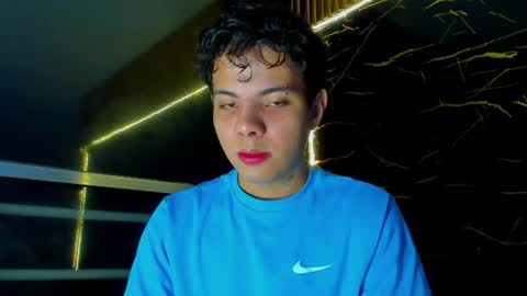 Alessandro online show from June 2026 03:42:01 AM
