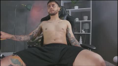 Snapshot of alessandro_duty chatting on September 2025 01:54:01 AM Alessandro INDEPENDENT MODEL online show from September 2025 01:54:01 AM