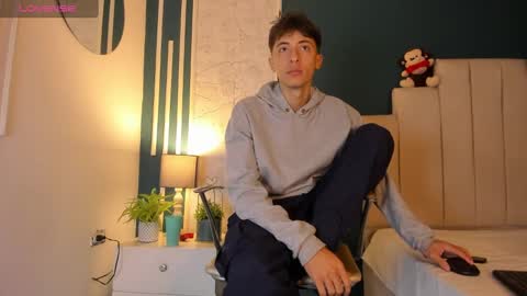Snapshot of alessandro_dybala chatting on January 2025 12:29:02 PM Alessandro Dybala online show from January 2025 12:29:02 PM