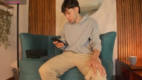 Snapshot of alessandro_dybala chatting on February 2025 11:47:02 AM Alessandro Dybala online show from February 2025 11:47:02 AM