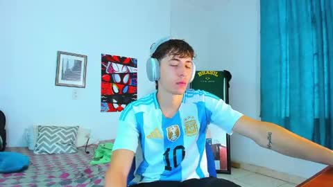 Alessandro Dybala online show from April 2026 11:53:01 AM