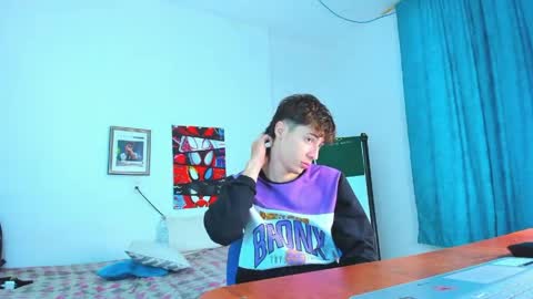 Alessandro Dybala online show from April 2026 12:20:01 PM