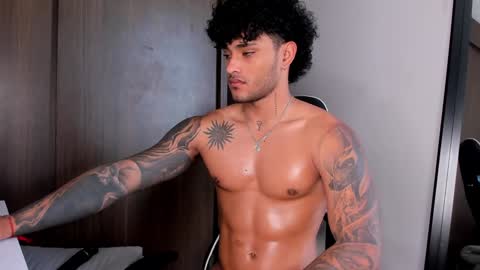 Alessandro Vanni online show from January 2025 01:49:01 PM