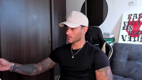 Alessandro Vanni online show from September 2025 12:09:02 PM