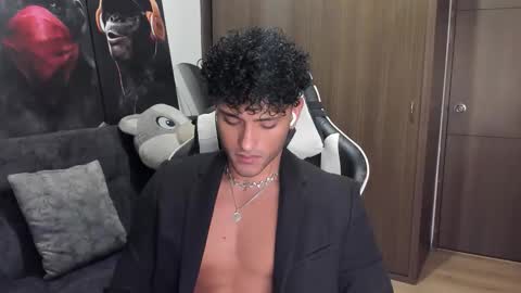 Alessandro Vanni online show from November 2025 01:22:01 AM