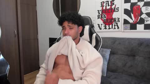 Alessandro Vanni online show from February 2026 04:15:02 PM