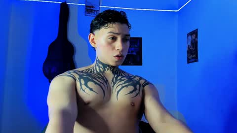 Snapshot of alessandro_wolf chatting on January 2025 02:04:01 AM Alessandro online show from January 2025 02:04:01 AM