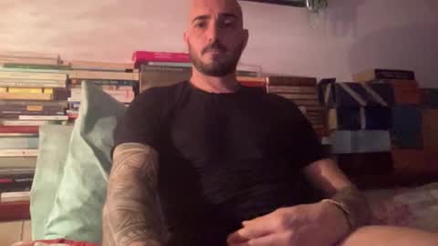 alessandromori91 online show from April 2026 10:54:02 PM